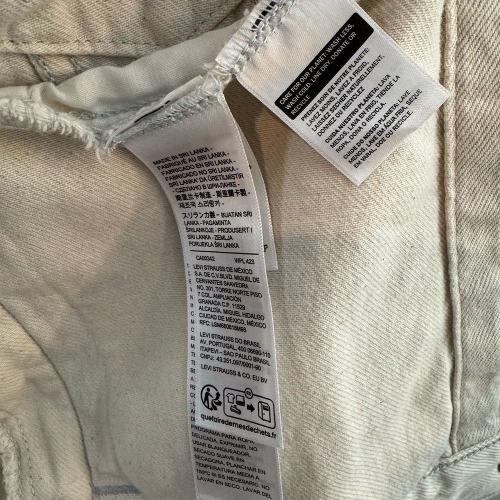 Levi’s 90s Trucker Jacket, Grey Wash Denim, Women’s XS, NWT - Picture 10 of 14